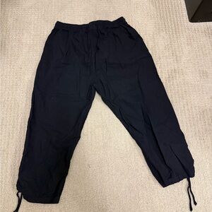 Ragton Women’s Black Capris